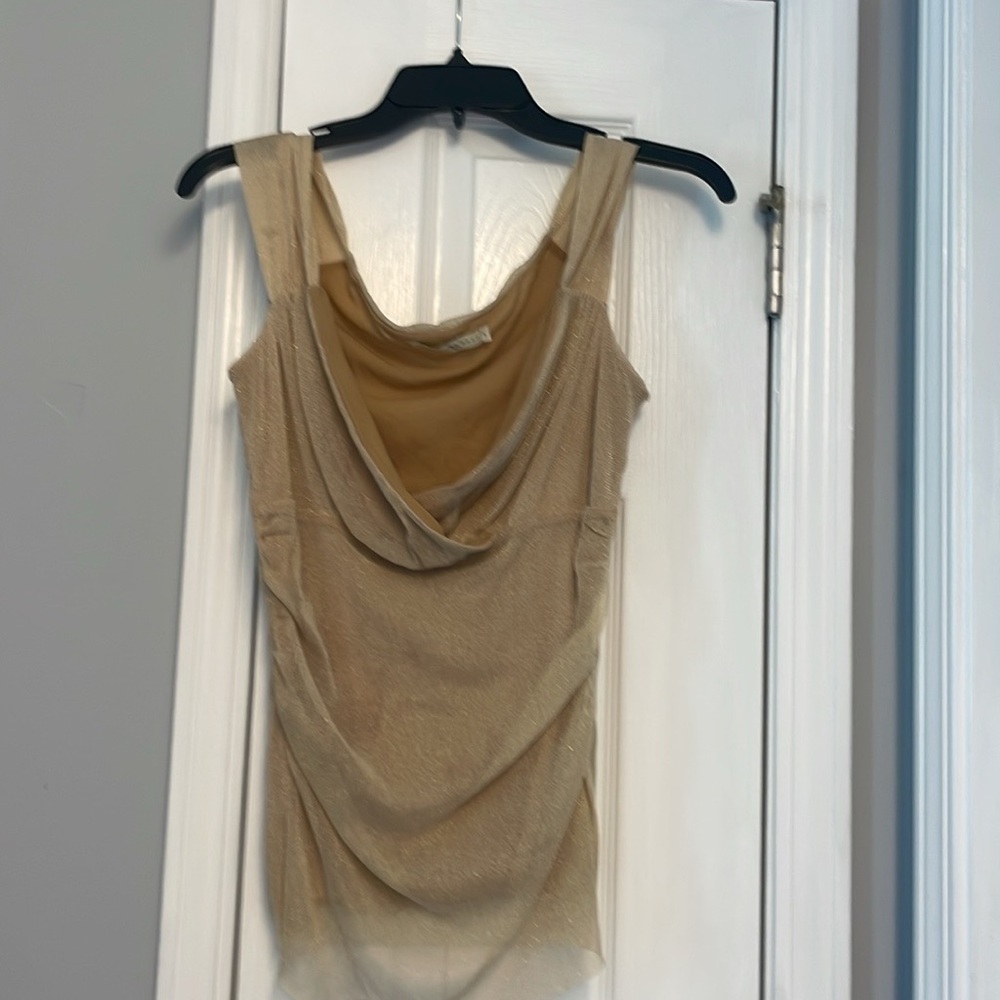 Weston wear fitted gold top